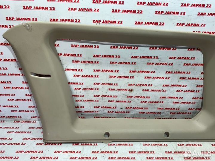 Обшивка багажника правая Mitsubishi Challenger K99