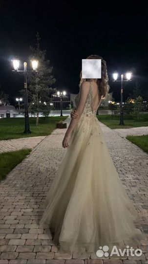 Шикарное вечернее платье