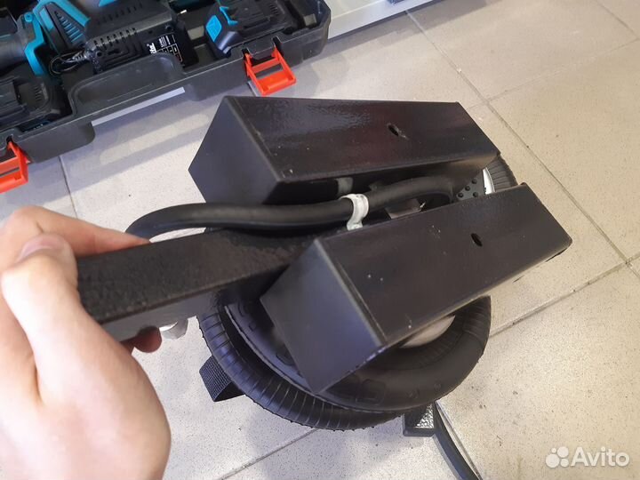 Пневмодомкрат, домкрат пневматический