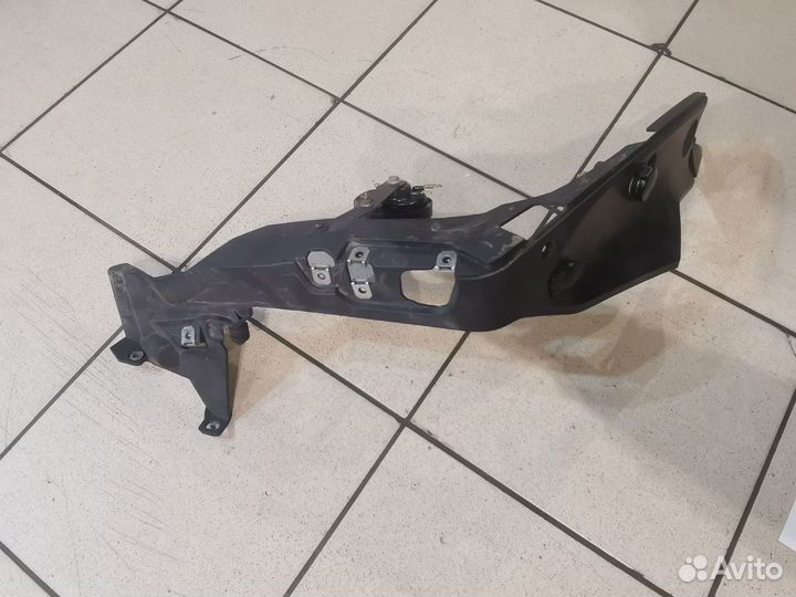 Накладка правая BMW k 1600 gtl