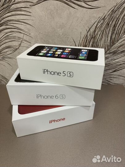 Коробки от iPhone