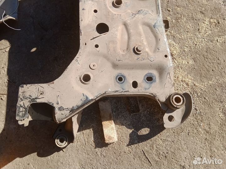 Подрамник передний Форд Фокус 3