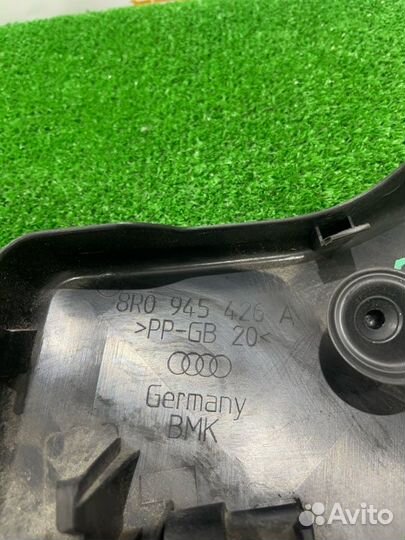 Накладка декоративная правая Audi S-Line Q5 8R CDN