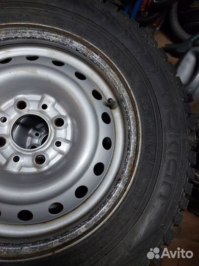 Roadstone Winguard Ice 185/65 R15