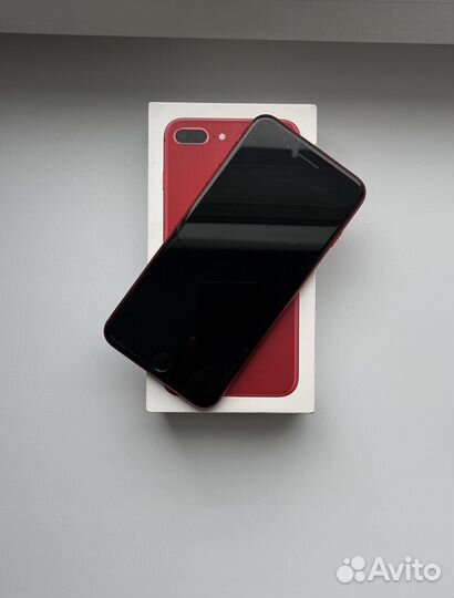 iPhone 8 Plus, 64 ГБ