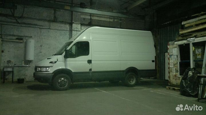 Водитель экспедитор с личной грузовой машиной