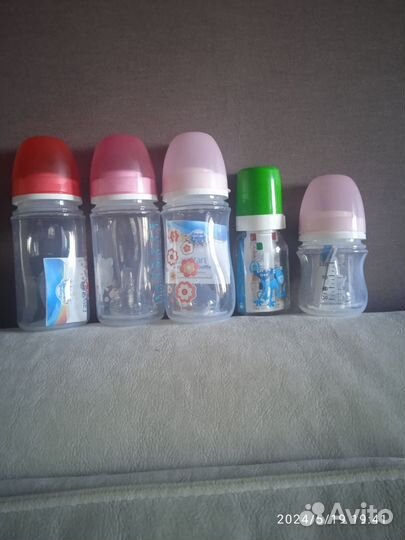 Бутылочки для кормления новые