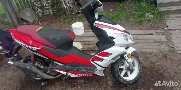 Продам скутер 150 кубов,обмен