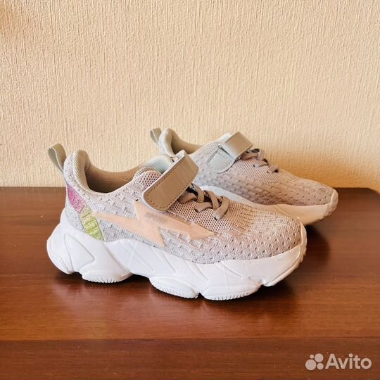 Кроссовки размер 18,5 см