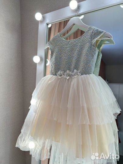Платье нарядное на выпускной 128 размер