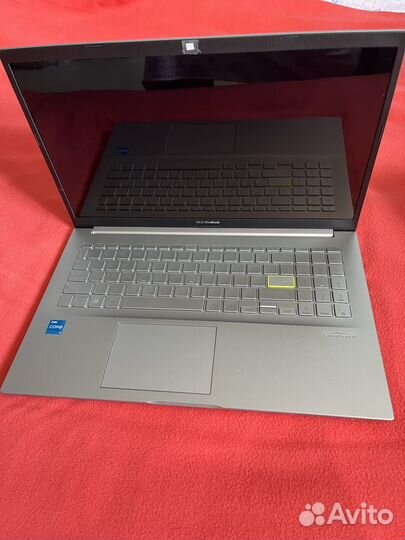 Ноутбук Asus vivobook K513E