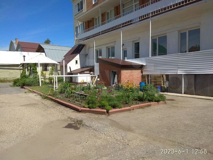 4-к. квартира, 105 м², 1/4 эт.