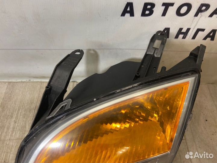 Фара передняя левая Ford Fusion CBK 1.4 (fxja)