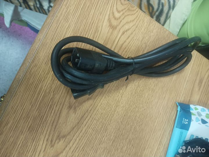 Кабель для компьютера
