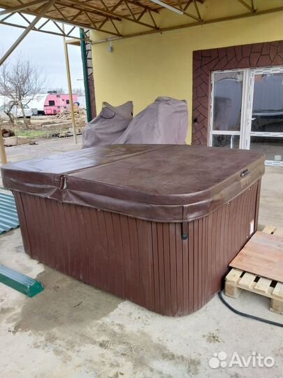 СПА бассейн