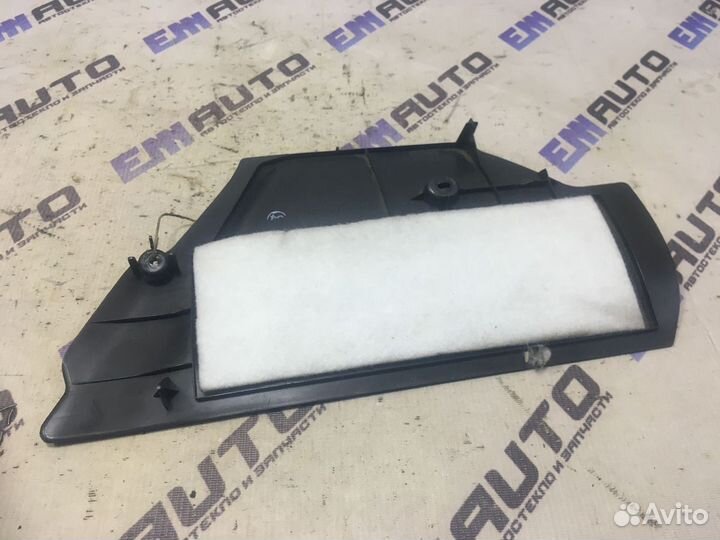 Накладка торпедо левая Опель Вектра Ц