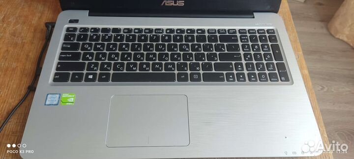 Ноутбук asus x556uq