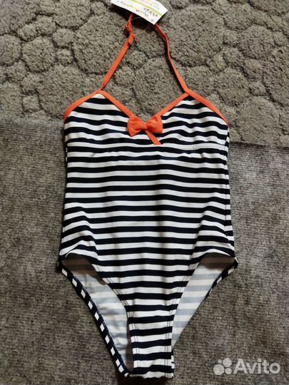 Купальник для девочки новый