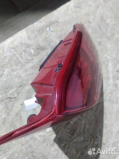 Фонарь задний внутренний правый hyundai solaris 20
