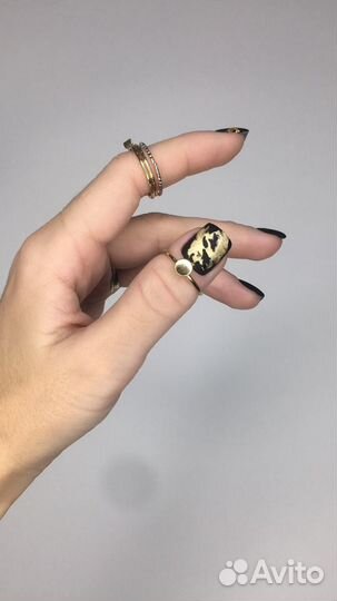 Маникюр и педикюр