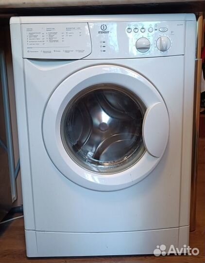 Стиральная машина узкая Indesit wiun 102