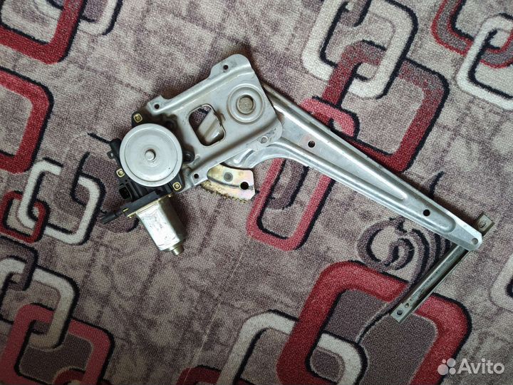 Стеклоподъемник wingroad у11