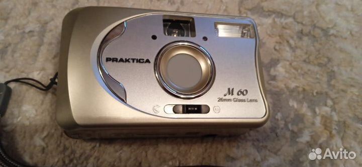 Пленочный фотоаппарат praktica M60