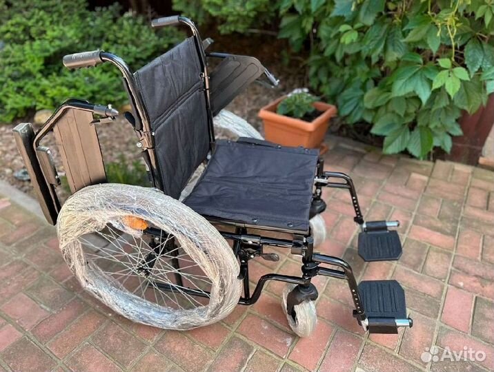 Коляска для инвалидов складная