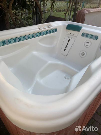 Джакузи Hotspring