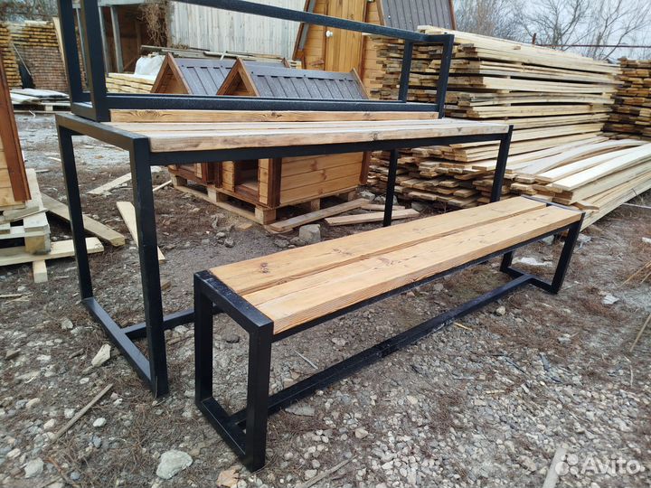 Стол и скамейки