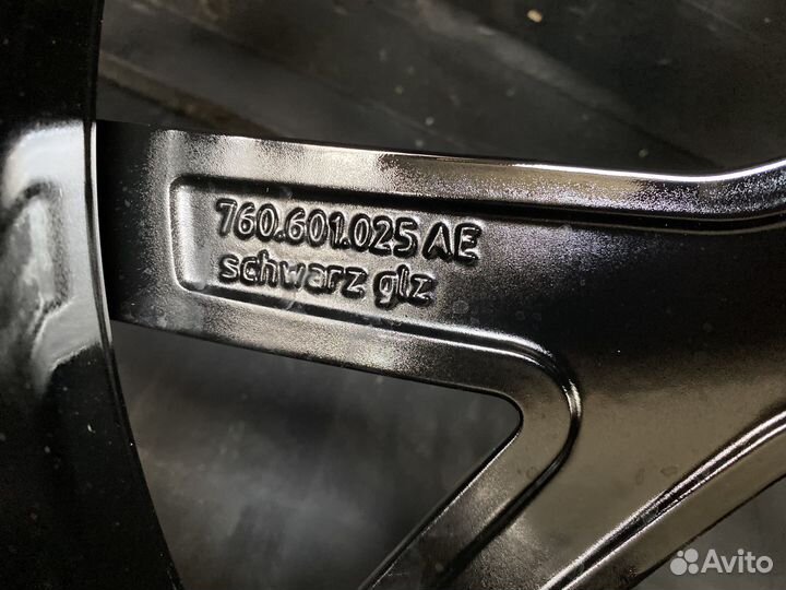 Оригинальные колёса Volkswagen Touareg 3 R22