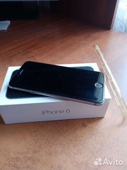 Телефон iPhone 6