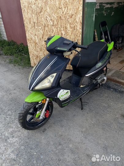 Скутер Baltmotors Galaktica