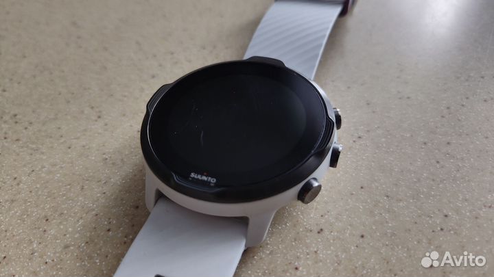 Часы suunto 7