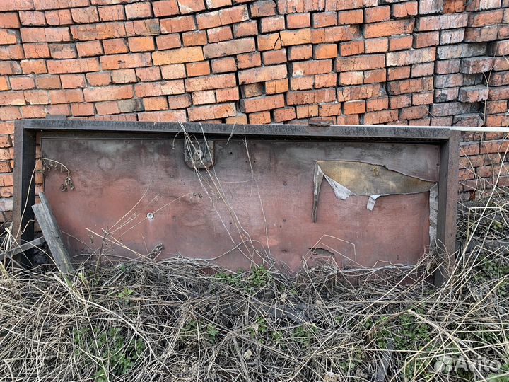 Дверь металлическая с каркасом