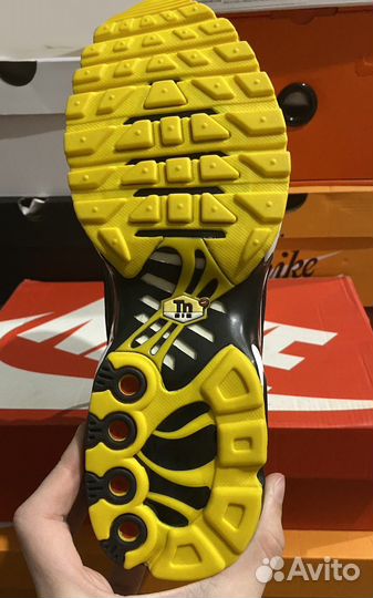 Nike tn+ plus mini logo 7.5us оригинал