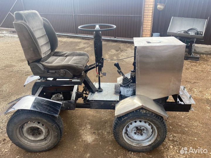 Мини-трактор, 2021