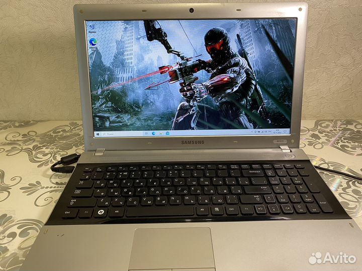 Почти как новый ноутбук Samsung