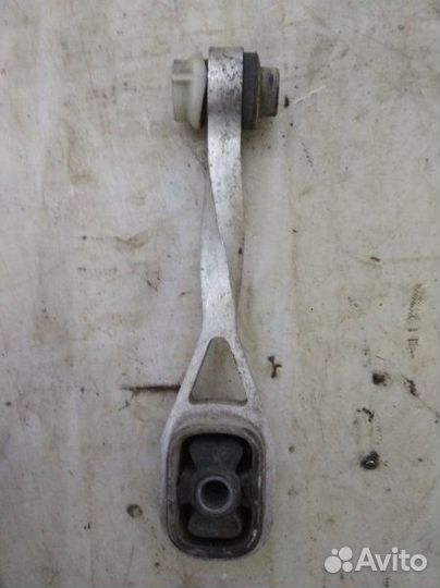 Подушка кпп нижняя Renault Clio K7J 1998-2002