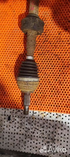 Привод передний правый Nissan Almera