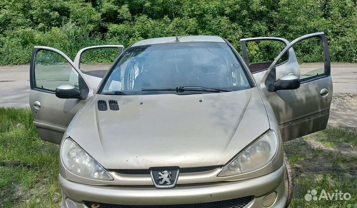 Peugeot 206 1.4 МТ, 2008, 185 000 км