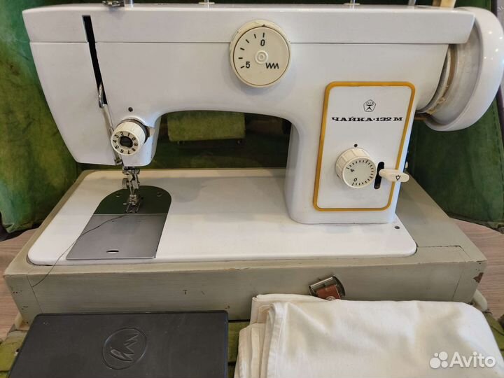 Швейная машина Чайка 132м