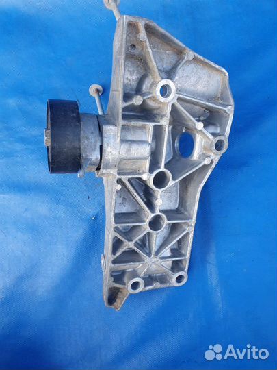 Кронштейн генератора Volkswagen Polo 1.4 16V