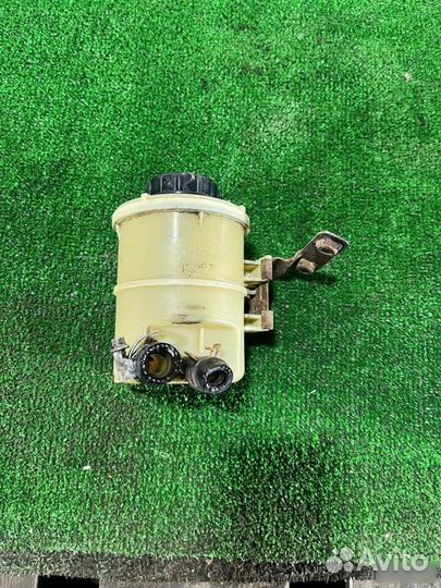 Бачок гидроусилителя Renault Logan LS