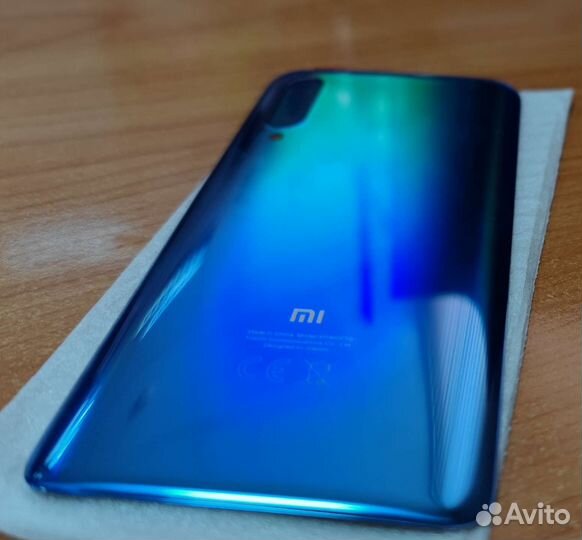 Задняя крышка для xiaomi mi 9 синяя