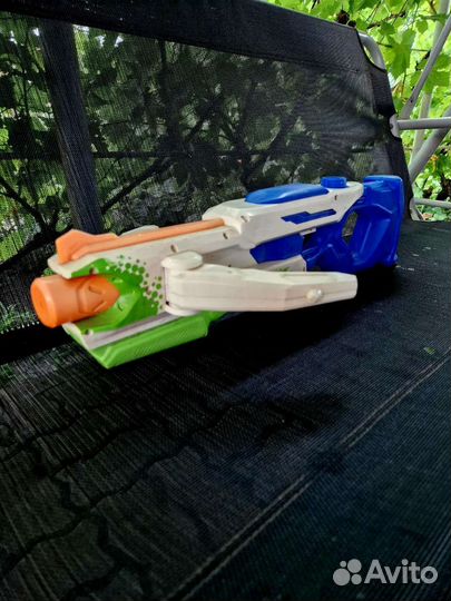 Водяной бластер nerf
