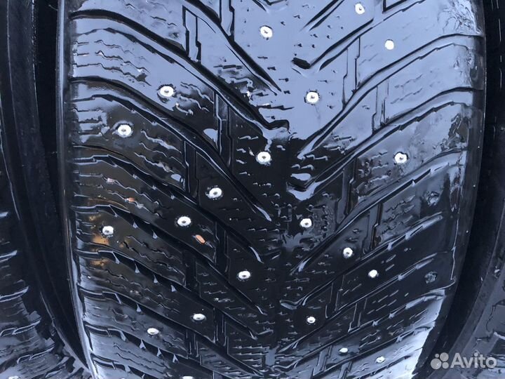 Nokian Tyres Hakkapeliitta 8 255/45 R19