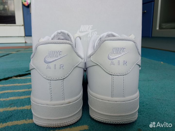 Оригинальные кроссовки Nike Air Force 1