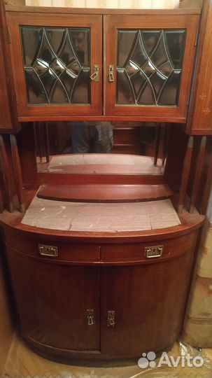 Антикварный буфет