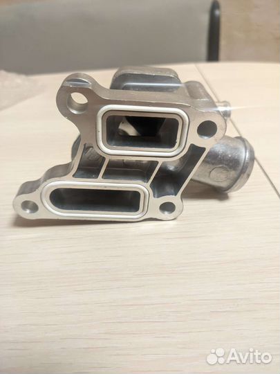 Тройник системы охлаждения Dodge Stratus 2.7